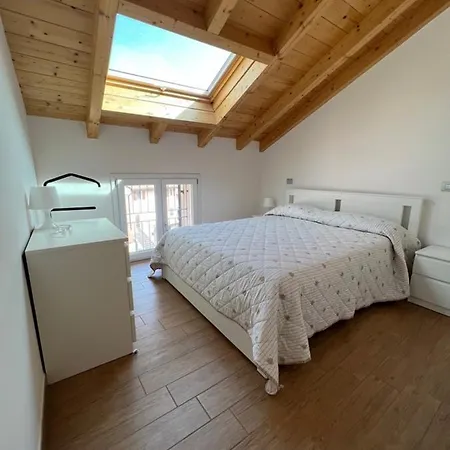 Corte Bastia 公寓 Calmasino